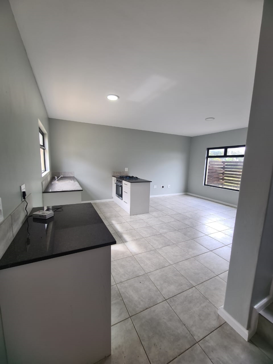 2 Bedroom Property for Sale in Kidds Beach Eastern Cape